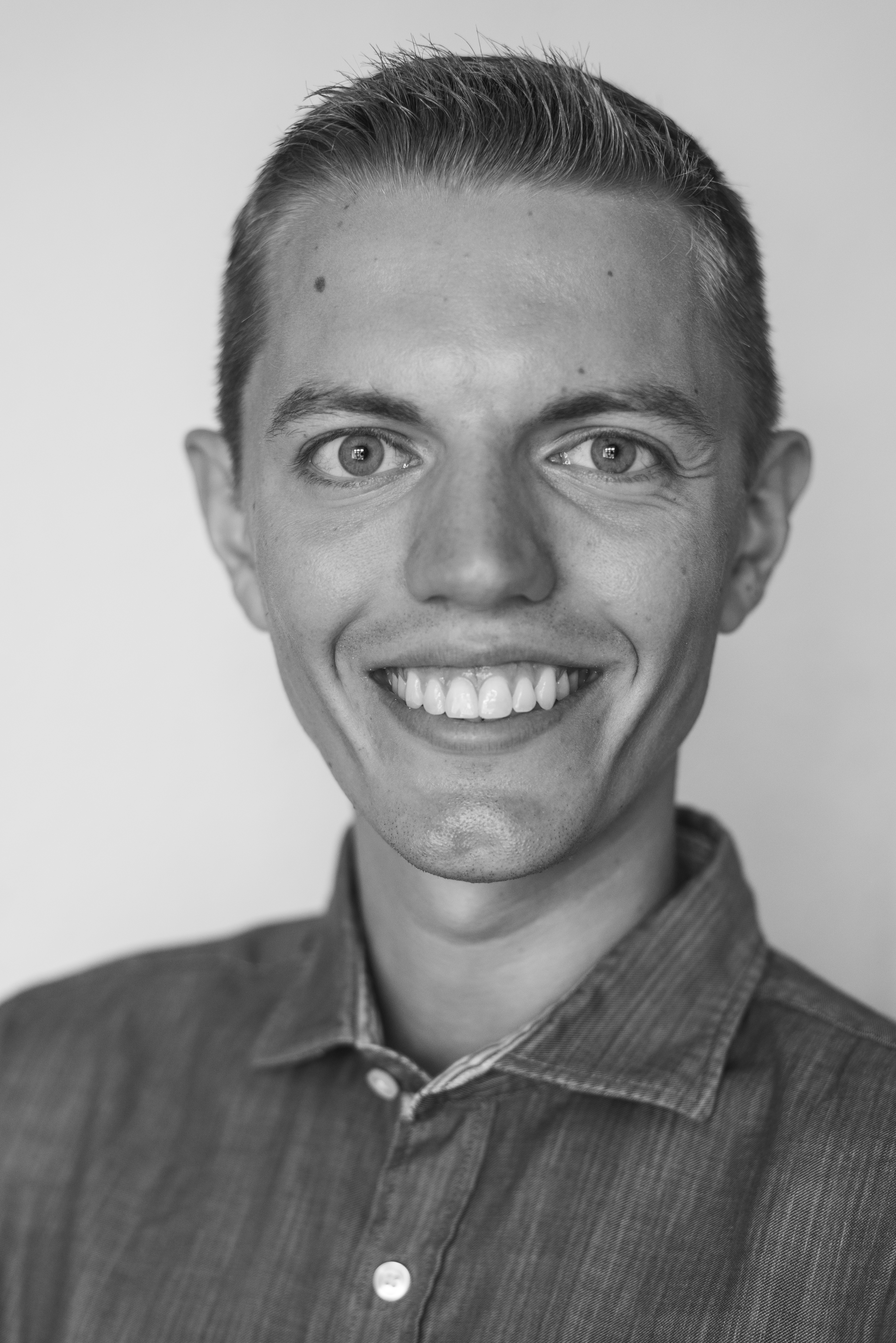 Black and white portrait of Jacob Fredegaard Hansen, Bioinformatician and Data Science Specialist in Copenhagen